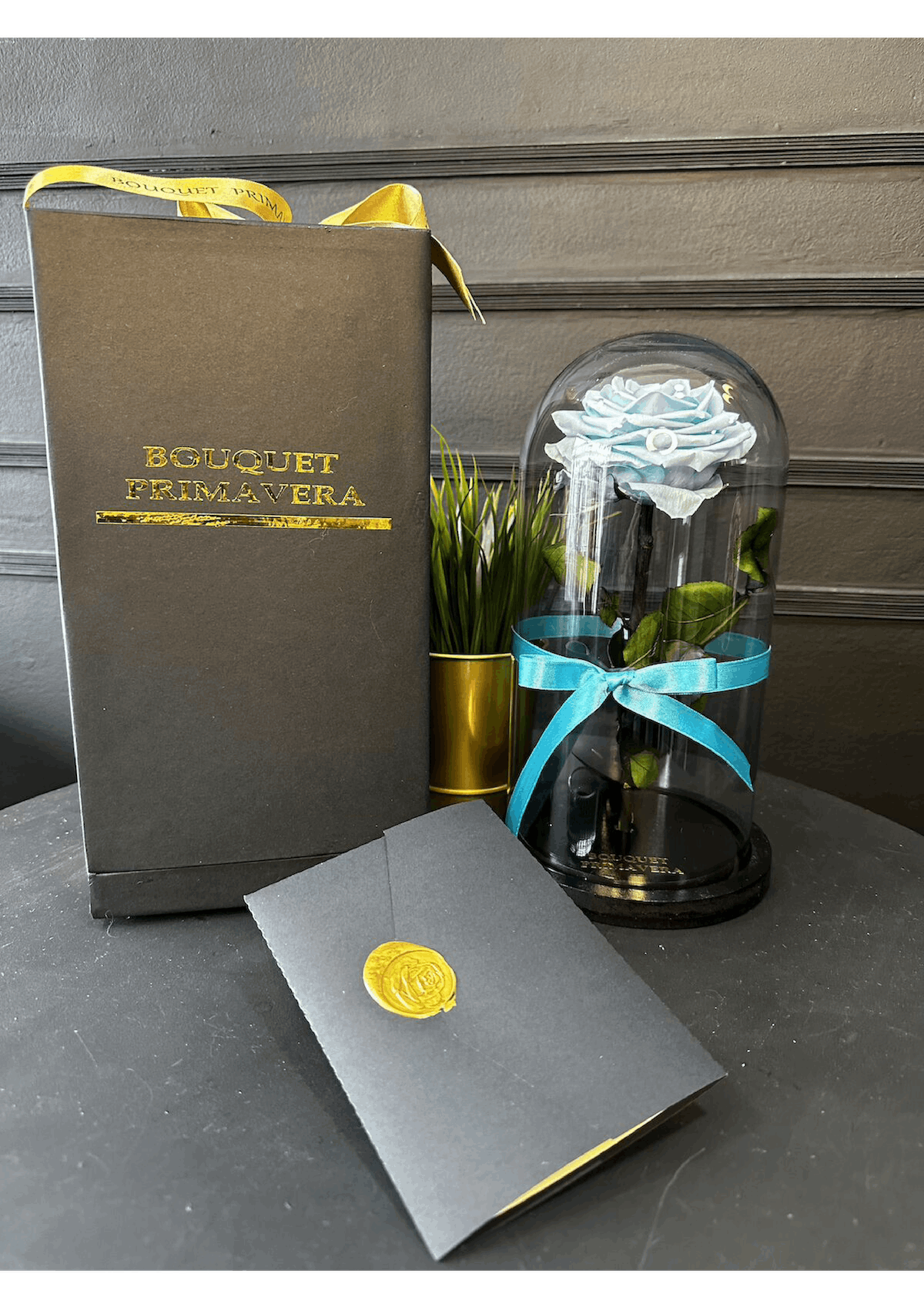 rosa azul cielo preservada