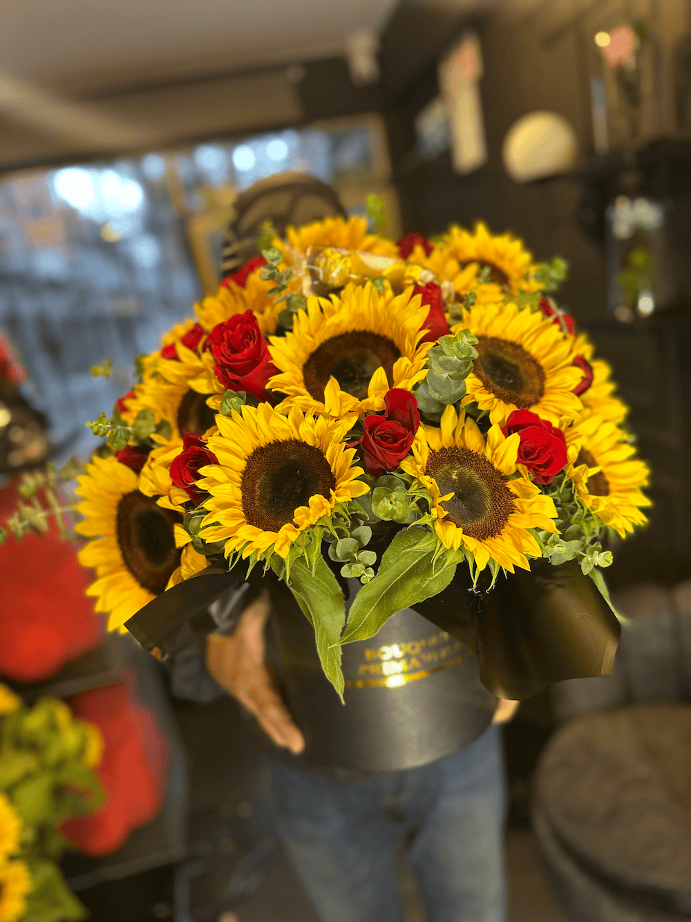 Bouquet Girasoles y Rosas Arreglo Girasoles y Rosas