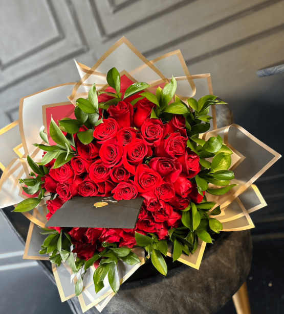 bouquet buchon 50 rosas-bogota