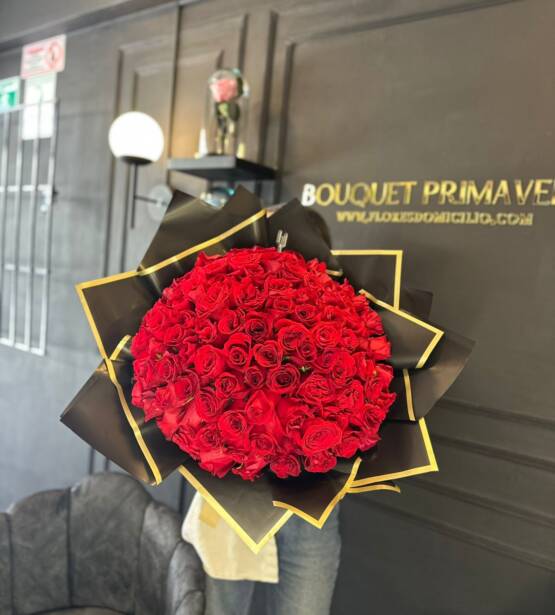 ramo buchon 150 rosas